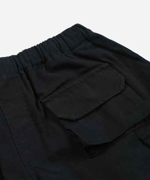 FRIZMWORKS（フリズムワークス）の「CANVAS MULTI POCKET SHORTS _ BLACK（その他パンツ・メンズ・その他・SMALL/MEDIUM/LARGE/X-LARGE）」の4枚目の写真