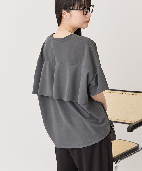 AMERICAN HOLIC(アメリカンホリック)の「【WEB限定】バックフリル半袖プルオーバー(Tシャツ/カットソー・レディース・チャコールグレー/オフホワイト/ネイビー/ブラック/ライトベージュ・M/L)」の21枚目の写真