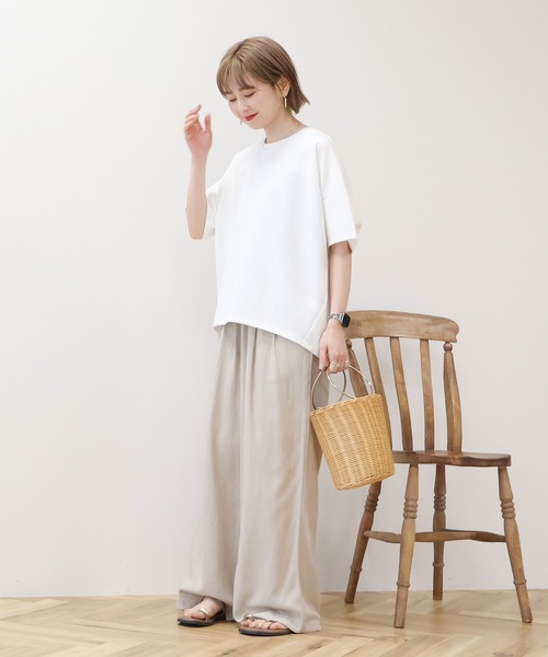 AMERICAN HOLIC(アメリカンホリック)の「【WEB限定】バックフリル半袖プルオーバー(Tシャツ/カットソー・レディース・チャコールグレー/オフホワイト/ネイビー/ブラック/ライトベージュ・M/L)」の6枚目の写真