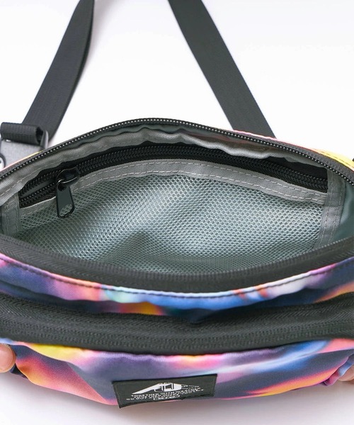 KiU(キウ)の「KiU/キウ FUJIROCK FRONT POCKET MINI SHOULDER BAG(ショルダーバッグ・レディース・その他1/その他・FREE)」の6枚目の写真