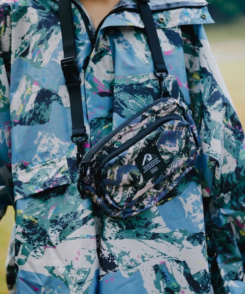 KiU(キウ)の「KiU/キウ FUJIROCK FRONT POCKET MINI SHOULDER BAG(ショルダーバッグ・レディース・その他1/その他・FREE)」の12枚目の写真