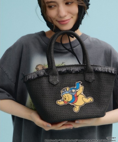 Disney SERIES CREATED by MUS(ディズニーシリーズクリエイテッドバイエムユーエス)の「MD BASKET バッグ / POOH(かごバッグ・レディース・キャメル/ブラック・FREE)」の2枚目の写真