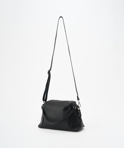 ONE.(ワンドット)の「【ONE./ワンドット】Mini Boston Shoulder Bag / 撥水レザー(ハンドバッグ・メンズ・ブラック・FREE)」の4枚目の写真