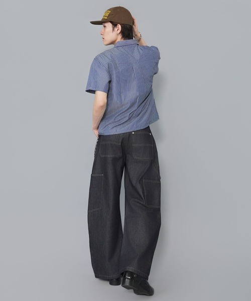 SPINNS(スピンズ)の「ピンストライプ短丈半袖シャツ/ボックスシルエット/ワンポイントロゴ/レギュラーカラー(シャツ/ブラウス・メンズ・ブラック×ブラック/ネイビー系/ワイン系・ONESIZE)」の9枚目の写真