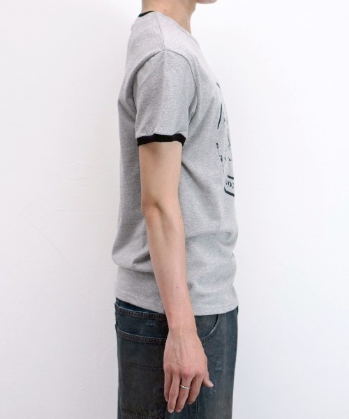 Chikashitsu +(チカシツプラス)の「【Chikashitsu +】stamp printing ringer tee (3color) / 【チカシツプラス】スタンププリントリンガー半袖Tシャツ<着用動画あり>(Tシャツ/カットソー・メンズ・ホワイト/ブラック/グレー・ONE SIZE)」の10枚目の写真