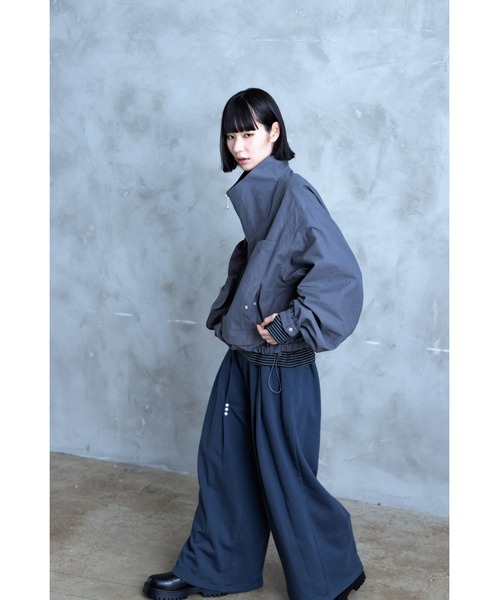 TAMYU(タミュー)の「TAMYU - 3D Pocket Nylon Jacket / 立体ポケットナイロンジャケット(ブルゾン・メンズ・グレー/ブラック・FREE)」の11枚目の写真