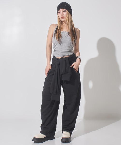 ANAP(アナップ)の「マルチway袖風ベルト付きスウェットコクーンパンツ(その他パンツ・レディース・ピンク/ブラック/グレー・F)」の17枚目の写真