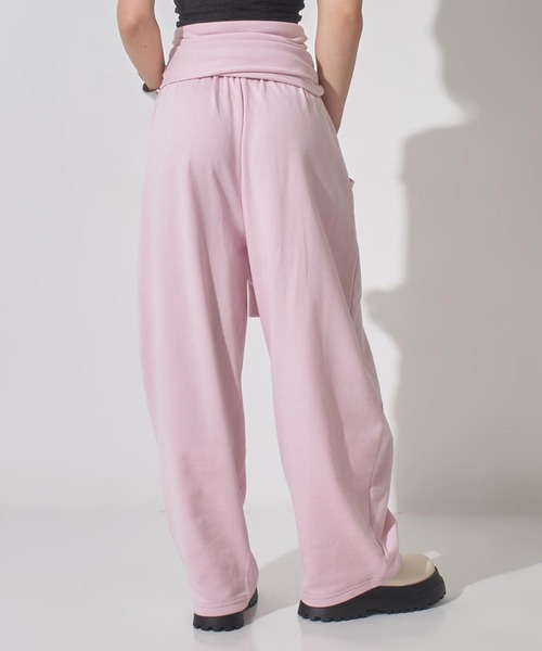ANAP(アナップ)の「マルチway袖風ベルト付きスウェットコクーンパンツ(その他パンツ・レディース・ピンク/ブラック/グレー・F)」の11枚目の写真