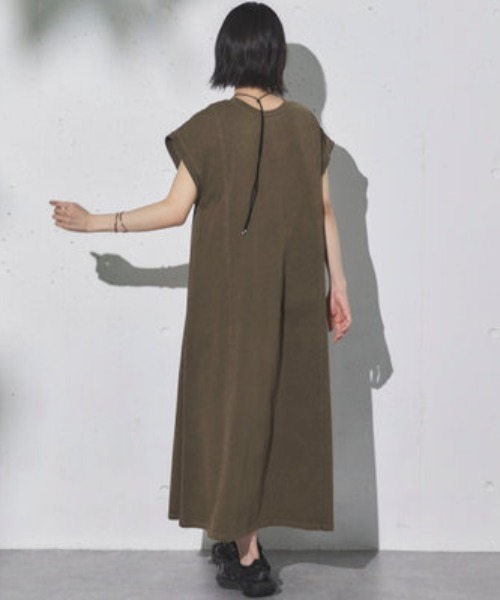 Doux archives（ドゥアルシーヴ）の「2WAYピグメントカットワンピース（ワンピース・レディース・カーキ/ブラウン/チャコールグレー・38）」の22枚目の写真