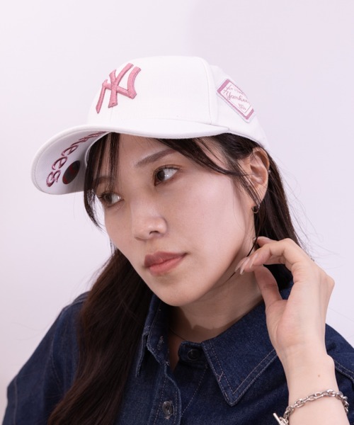 MLB Korea(エムエルビーコリア)の「MLB Korea(エムエルビーコリア)/ダイヤモンド刺繍 ロゴパッチ ボールキャップ 帽子/DIAMOND LOGO PATCH BALL CAP(キャップ・レディース・ベージュ/ブラック系その他2/ホワイト/ブラック系その他/ブラック×ピンク/ブラック×ゴールド/ブルー/グレー・FREE)」の17枚目の写真