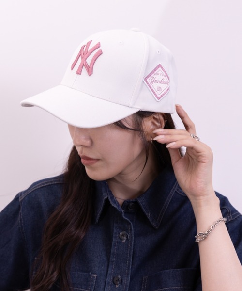 MLB Korea(エムエルビーコリア)の「MLB Korea(エムエルビーコリア)/ダイヤモンド刺繍 ロゴパッチ ボールキャップ 帽子/DIAMOND LOGO PATCH BALL CAP(キャップ・レディース・ベージュ/ブラック系その他2/ホワイト/ブラック系その他/ブラック×ピンク/ブラック×ゴールド/ブルー/グレー・FREE)」の10枚目の写真