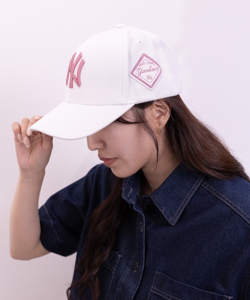 MLB Korea(エムエルビーコリア)の「MLB Korea(エムエルビーコリア)/ダイヤモンド刺繍 ロゴパッチ ボールキャップ 帽子/DIAMOND LOGO PATCH BALL CAP(キャップ・レディース・ベージュ/ブラック系その他2/ホワイト/ブラック系その他/ブラック×ピンク/ブラック×ゴールド/ブルー/グレー・FREE)」の14枚目の写真