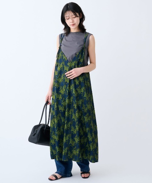THREE FIFTY STANDARD（スリーフィフティースタンダード）の「ＴＨＲＥＥ　ＦＩＦＴＹ　ＳＴＡＮＤＡＲＤ　やわらかな着ごこちのシルク混タンクトップ（タンクトップ・レディース・チャコールグレー/チョコ/オフホワイト・LL/L/M）」の18枚目の写真