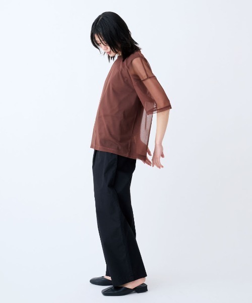 THREE FIFTY STANDARD（スリーフィフティースタンダード）の「ＴＨＲＥＥ　ＦＩＦＴＹ　ＳＴＡＮＤＡＲＤ　やわらかな着ごこちのシルク混タンクトップ（タンクトップ・レディース・チャコールグレー/チョコ/オフホワイト・LL/L/M）」の10枚目の写真