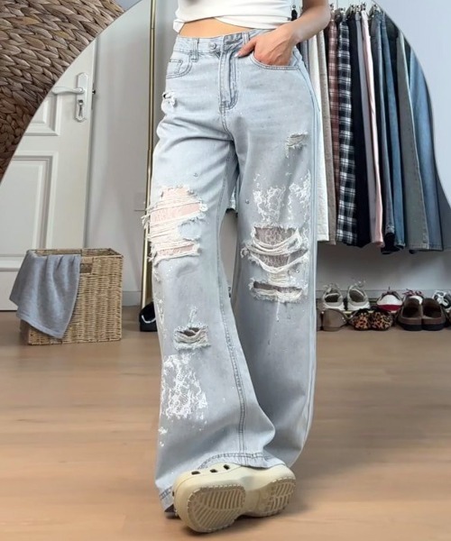 Riff(リフ)の「ラインストーンレースダメージデニム(デニムパンツ・レディース・ライトブルー・S/M/L)」の3枚目の写真