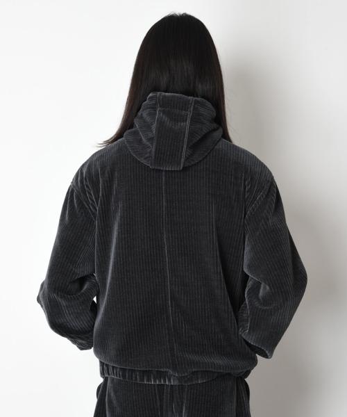 SUPERTHANKS（スーパーサンクス）の「無地ストレッチコーデュロイハーフジップフーディStretch corduroy Half zip hoodie（刺繍無）（パーカー・メンズ・ブラック/チャコールグレー・L/M/S）」の7枚目の写真