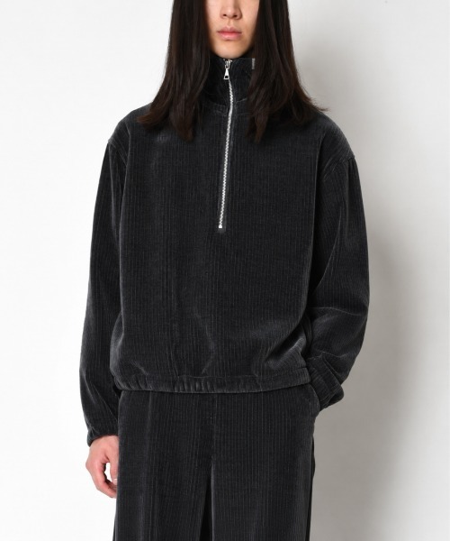 SUPERTHANKS（スーパーサンクス）の「無地ストレッチコーデュロイハーフジップフーディStretch corduroy Half zip hoodie（刺繍無）（パーカー・メンズ・ブラック/チャコールグレー・L/M/S）」の5枚目の写真