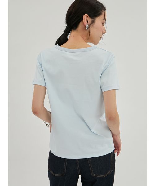 Mila Owen(ミラオーウェン)の「シルキータッチUネックTシャツ(Tシャツ/カットソー・レディース・ブラック/ホワイト/ライトブルー/ベージュ・0/1)」の14枚目の写真