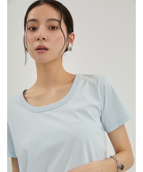Mila Owen(ミラオーウェン)の「シルキータッチUネックTシャツ(Tシャツ/カットソー・レディース・ブラック/ホワイト/ライトブルー/ベージュ・0/1)」の15枚目の写真