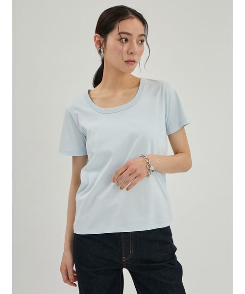 Mila Owen(ミラオーウェン)の「シルキータッチUネックTシャツ(Tシャツ/カットソー・レディース・ブラック/ホワイト/ライトブルー/ベージュ・0/1)」の18枚目の写真