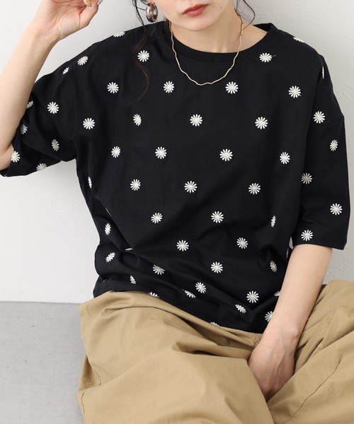 FUNALIVE(ファンアライブ)の「デイジー刺繍Tシャツ 5分袖(Tシャツ/カットソー・レディース・ブラック/オフホワイト・L/M)」の15枚目の写真