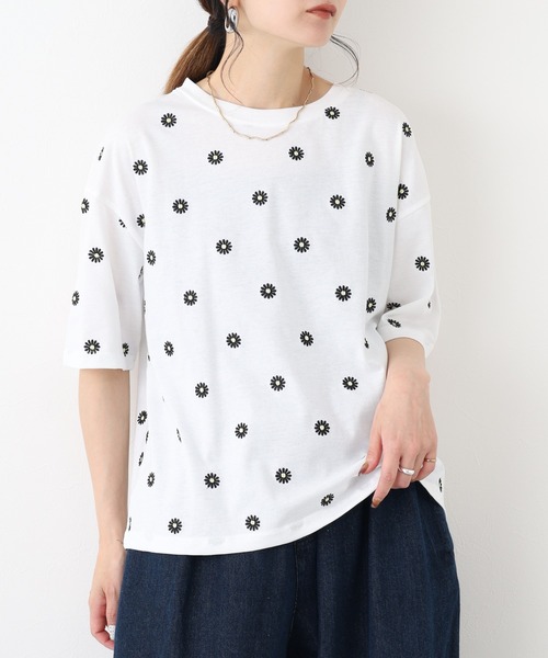 FUNALIVE(ファンアライブ)の「デイジー刺繍Tシャツ 5分袖(Tシャツ/カットソー・レディース・ブラック/オフホワイト・L/M)」の3枚目の写真