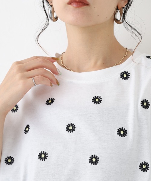 FUNALIVE(ファンアライブ)の「デイジー刺繍Tシャツ 5分袖(Tシャツ/カットソー・レディース・ブラック/オフホワイト・L/M)」の21枚目の写真