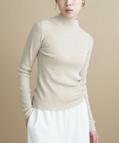 cloenc(クロエンス)の「【WEB限定カラーあり】Relaxy Rich シルクカシミヤ混 モックネック ニット(ニット/セーター・レディース・サックスブルー/ピンク/ワインレッド/ベージュ系その他7/ライトグレー系8/ブラウン系8/オリーブ/ネイビー/ライトイエロー系・02)」の4枚目の写真