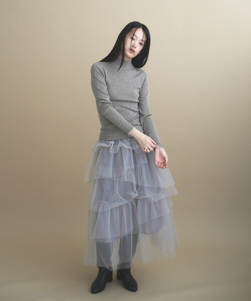 cloenc(クロエンス)の「【WEB限定カラーあり】Relaxy Rich シルクカシミヤ混 モックネック ニット(ニット/セーター・レディース・サックスブルー/ピンク/ワインレッド/ベージュ系その他7/ライトグレー系8/ブラウン系8/オリーブ/ネイビー/ライトイエロー系・02)」の11枚目の写真