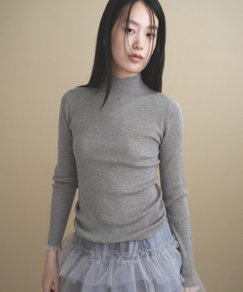 cloenc(クロエンス)の「【WEB限定カラーあり】Relaxy Rich シルクカシミヤ混 モックネック ニット(ニット/セーター・レディース・サックスブルー/ピンク/ワインレッド/ベージュ系その他7/ライトグレー系8/ブラウン系8/オリーブ/ネイビー/ライトイエロー系・02)」の12枚目の写真