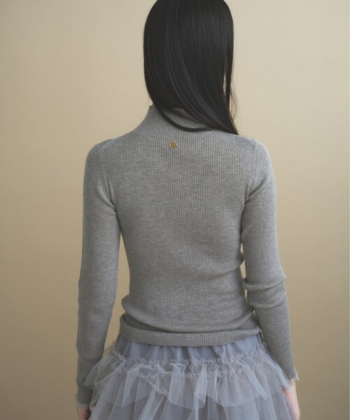cloenc(クロエンス)の「【WEB限定カラーあり】Relaxy Rich シルクカシミヤ混 モックネック ニット(ニット/セーター・レディース・サックスブルー/ピンク/ワインレッド/ベージュ系その他7/ライトグレー系8/ブラウン系8/オリーブ/ネイビー/ライトイエロー系・02)」の15枚目の写真