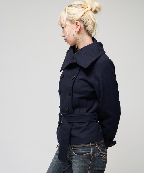 WHO'S WHO gallery(フーズフーギャラリー)の「【26AW LOOK掲載品番】ワイドカラーベルテッドPコート(ピーコート・レディース・ネイビー/ブラック/グレー/カーキ・FREE)」の12枚目の写真