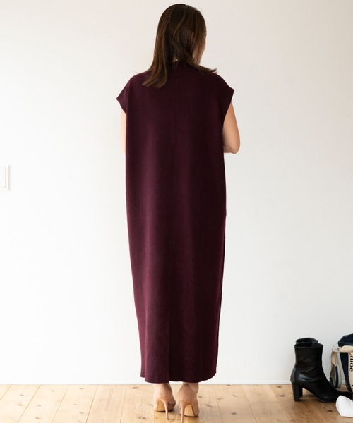 JOCOSA(ジョコサ)の「ウールニット バックスリット ロングワンピース(ワンピース・レディース・ワインレッド/グレー/チャコール・FREE)」の5枚目の写真