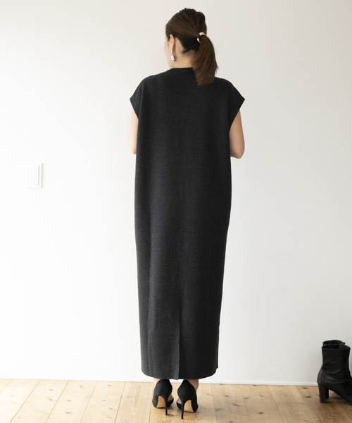 JOCOSA(ジョコサ)の「ウールニット バックスリット ロングワンピース(ワンピース・レディース・ワインレッド/グレー/チャコール・FREE)」の10枚目の写真