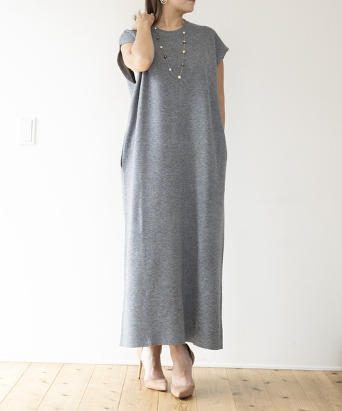 JOCOSA(ジョコサ)の「ウールニット バックスリット ロングワンピース(ワンピース・レディース・ワインレッド/グレー/チャコール・FREE)」の15枚目の写真