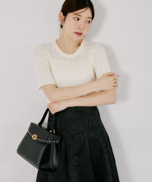 tocco closet（トッコ　クローゼット）の「【ZOZO限定】ネックパール装飾半袖シアーニットトップス（ニット/セーター・レディース・ブラック/ホワイト・M）」の20枚目の写真
