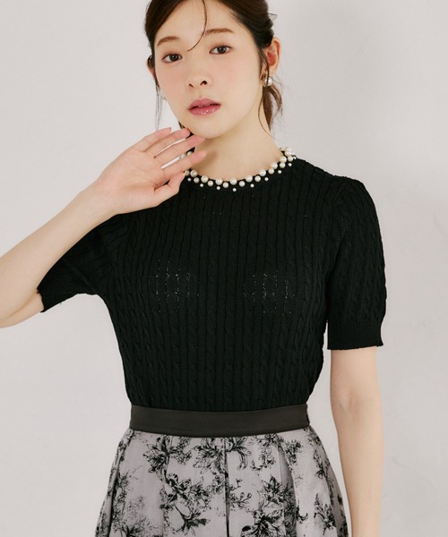 tocco closet（トッコ　クローゼット）の「【ZOZO限定】ネックパール装飾半袖シアーニットトップス（ニット/セーター・レディース・ブラック/ホワイト・M）」の5枚目の写真