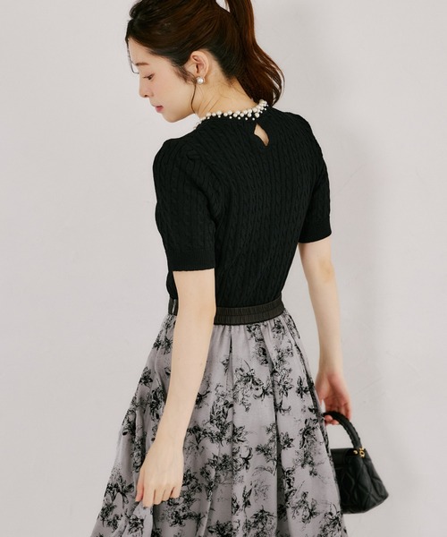 tocco closet（トッコ　クローゼット）の「【ZOZO限定】ネックパール装飾半袖シアーニットトップス（ニット/セーター・レディース・ブラック/ホワイト・M）」の7枚目の写真