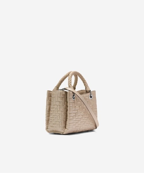 COLE HAAN(コールハーン)の「カティア スモール トート クロスボディ womens(ショルダーバッグ・レディース・ベージュ・OSFA)」の4枚目の写真