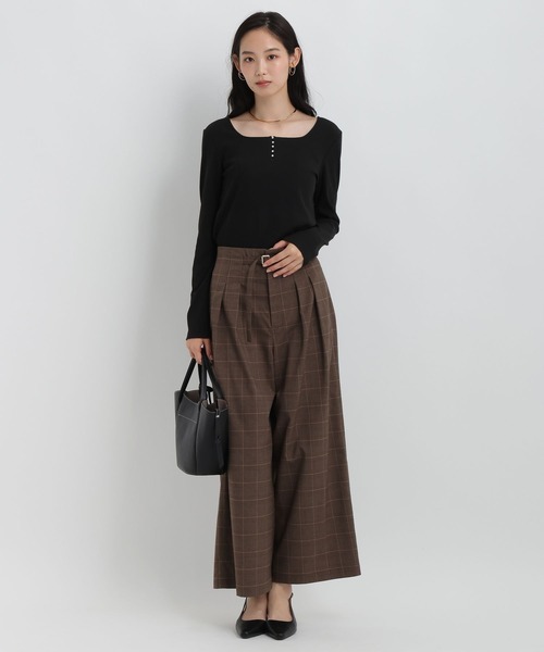 Andemiu(アンデミュウ)の「フロントパールリブカットソー/1043830(Tシャツ/カットソー・レディース・オフホワイト/ボルドー/ブラック・FREE)」の10枚目の写真