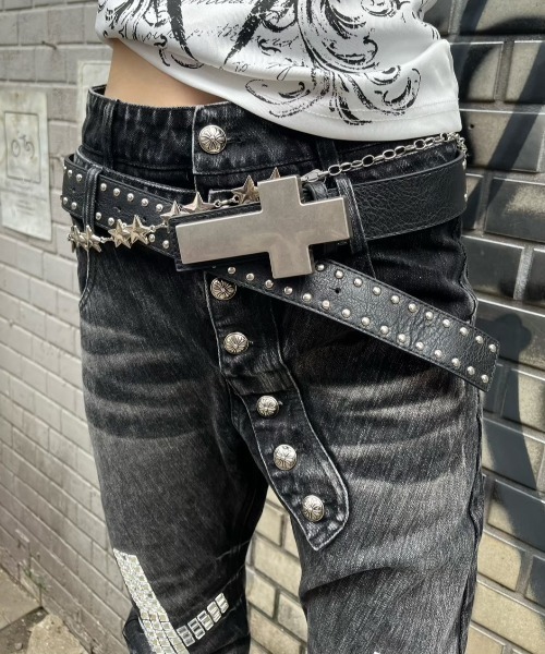 Never mind the XU / Chikashitsu+(ネバーマインド ザ エックスユー / チカシツプラス)の「【BABY09】cross studs flare denim pants / 【ベイビーナイン】クロススタッズフレアデニムパンツ(デニムパンツ・レディース・ブラック・M/S)」の9枚目の写真