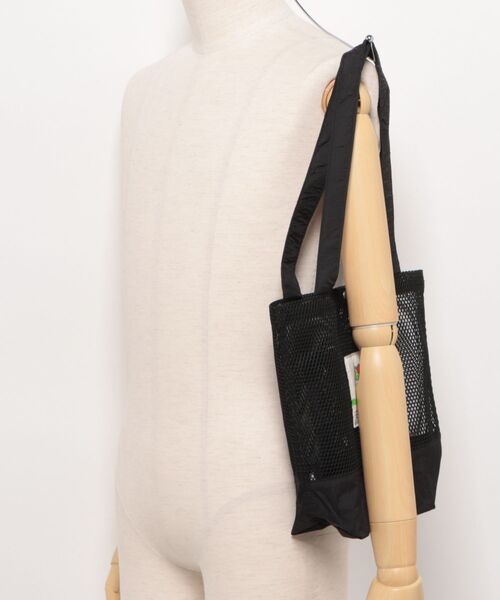 FRUIT OF THE LOOM(フルーツオブザルーム)の「【FRUIT OF THE LOOM】FTL EX MESH TOTEBAG M(トートバッグ・メンズ・ミント/ブラック/イエロー/ネイビー/ベージュ・FREE)」の9枚目の写真