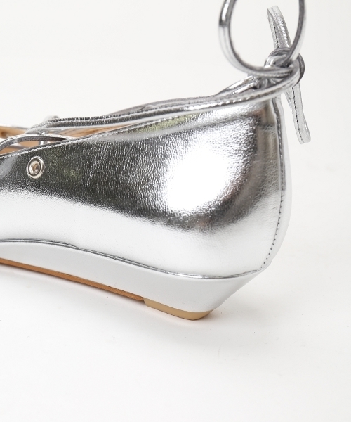 Spick & Span（スピックアンドスパン）の「ORIGINAL Vカットハトメレースアップパンプス◆（パンプス・レディース・ブルー系その他/シルバー/ブラック・38/36/37）」の5枚目の写真