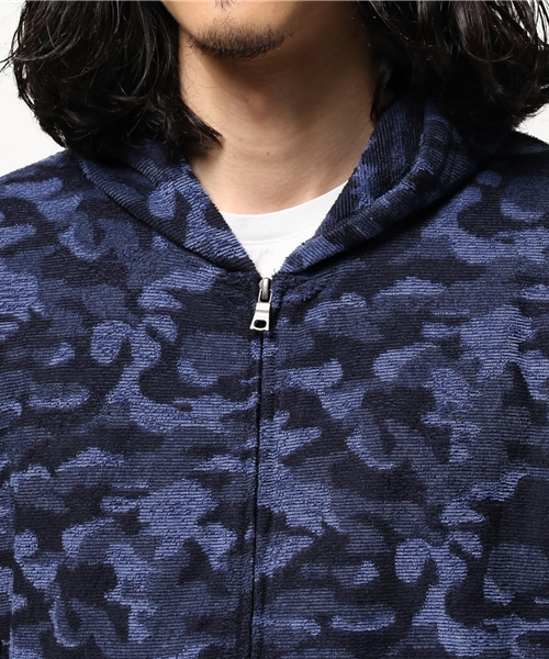 VENCEEXCHANGE（ヴァンスエクスチェンジ）の「パイルジャガードカモフラパーカー            （パーカー・メンズ・ネイビー/グレー・LARGE/MEDIUM）」の6枚目の写真