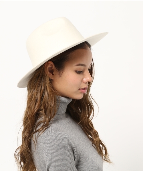 MOUSSY（マウジー）の「SOFT FELT HAT（キャップ・レディース・ホワイト/ボルドー・FREE）」の3枚目の写真