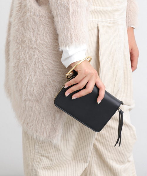 Casselini（キャセリーニ）の「UR SELECT ケータイwallet　（スマホケース/カバー・レディース・ブラック/シルバー・FREE）」の2枚目の写真