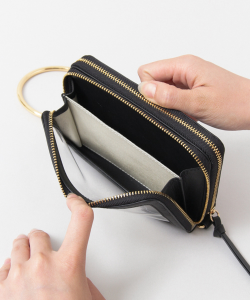 Casselini（キャセリーニ）の「UR SELECT ケータイwallet　（スマホケース/カバー・レディース・ブラック/シルバー・FREE）」の8枚目の写真