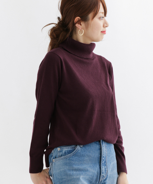 URBAN RESEARCH Sonny Label（アーバンリサーチサニーレーベル）の「Sonny Label ウォッシャブルベーシックタートルニット（ニット/セーター・レディース・オフホワイト/グレー/キャメル/パープル系その他/ブラック・FREE）」の5枚目の写真