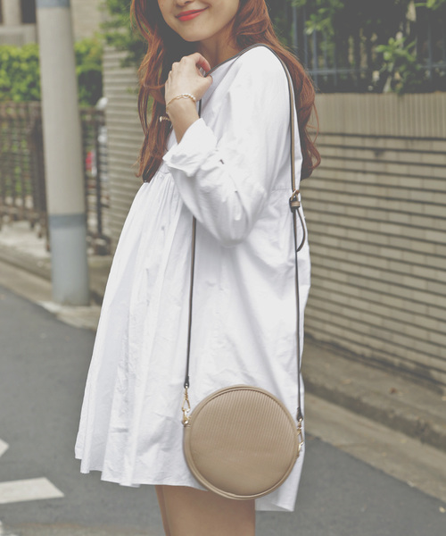 PLAIN CLOTHING(プレーンクロージング)の「ラウンドミニショルダーバッグ【PLAIN CLOTHING】(ショルダーバッグ・レディース・アイボリー/ピンクベージュ/ブラック/グレー・FREE)」の20枚目の写真