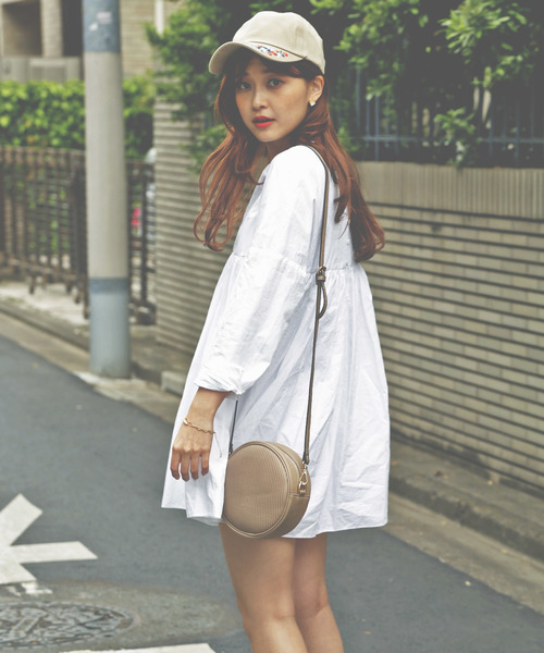 PLAIN CLOTHING(プレーンクロージング)の「ラウンドミニショルダーバッグ【PLAIN CLOTHING】(ショルダーバッグ・レディース・アイボリー/ピンクベージュ/ブラック/グレー・FREE)」の21枚目の写真